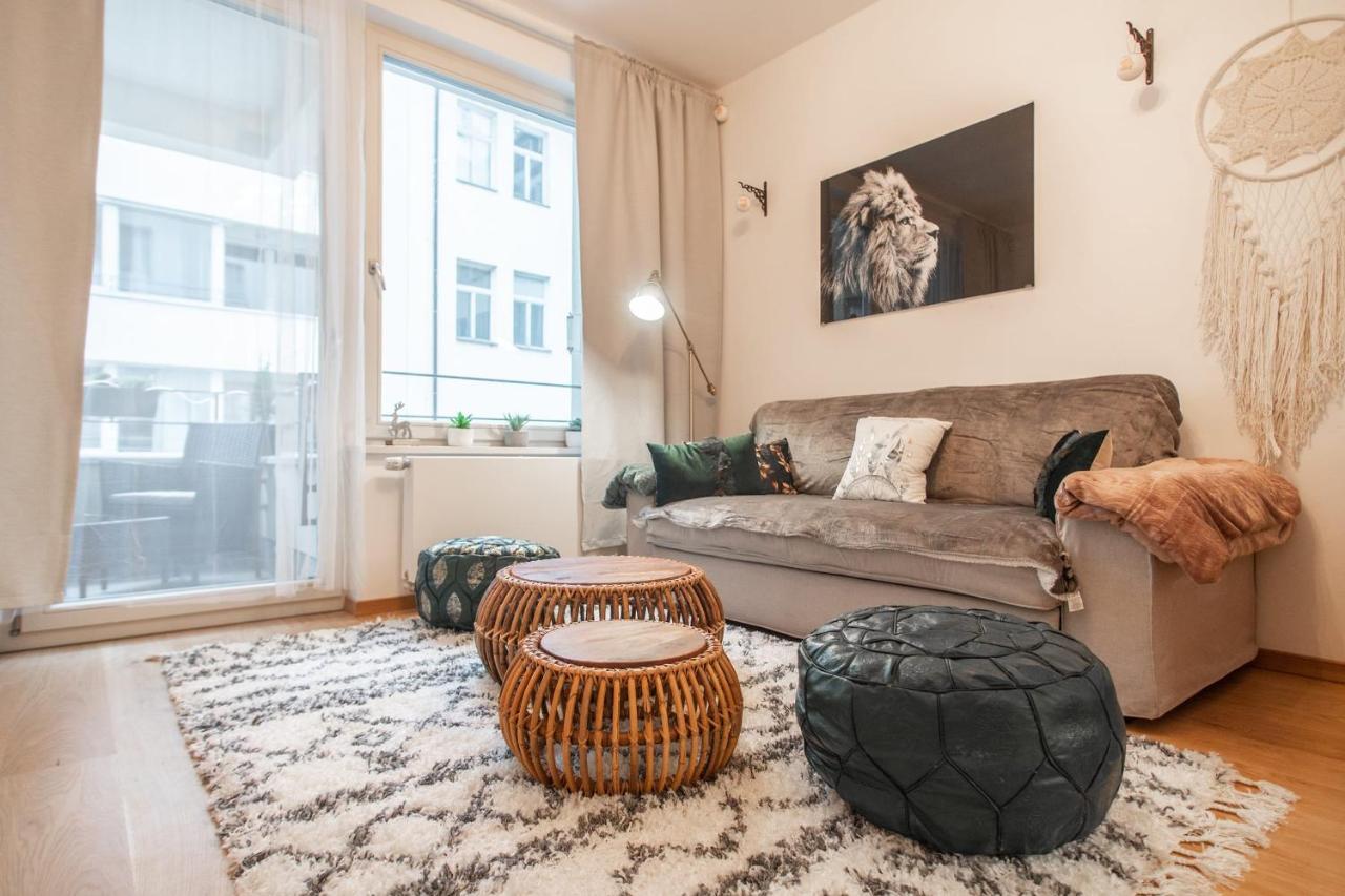 Apartment With Balcony Praga Exterior foto