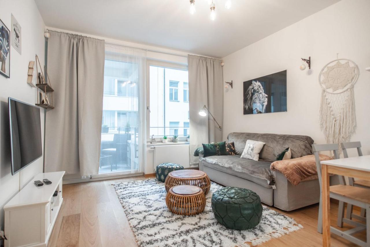 Apartment With Balcony Praga Exterior foto